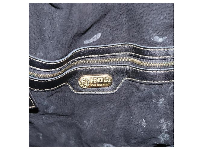 FENDI Hand Bag Leather Black Gold Auth 206838 - Jerrillo - vista 16