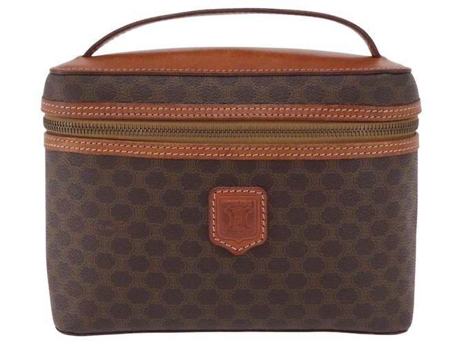 Céline CELINE Macadam Canvas Vanity Pouch PVC Brown Gold Auth 207156 - Jerrillo - vista 2