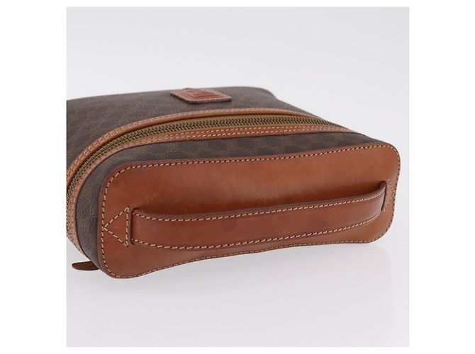 Céline CELINE Macadam Canvas Vanity Pouch PVC Brown Gold Auth 207156 - Jerrillo - vista 6