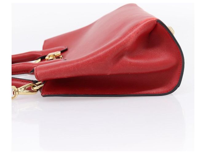 Salvatore Ferragamo Gancini Studio Bag Leather 2way Red Gold Auth 208047A - Jerrillo - vista 4