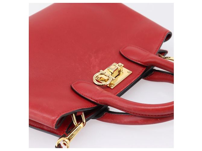 Salvatore Ferragamo Gancini Studio Bag Leather 2way Red Gold Auth 208047A - Jerrillo - vista 6