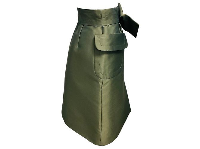 Saia de cetim de seda verde oliva Marc Jacobs com detalhe de laço - vista 2