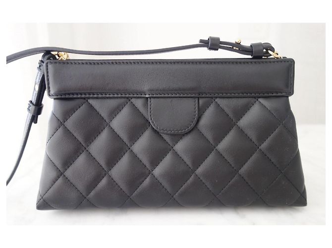 Chanel 2026 Steppleder Clutch mit Kette - Ansicht 2
