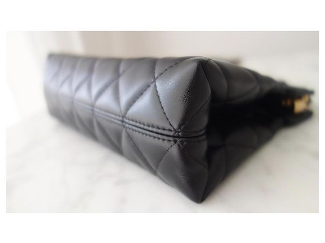 Chanel 2026 Steppleder Clutch mit Kette - Ansicht 6