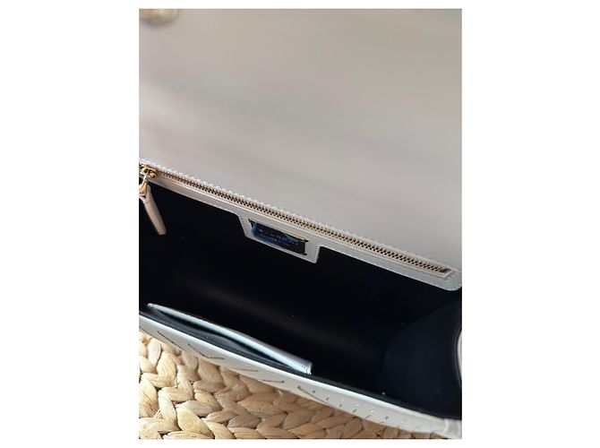 Bulgari Bvlgari Serpenti Forever Schultertasche aus weißem Leder - Ansicht 12