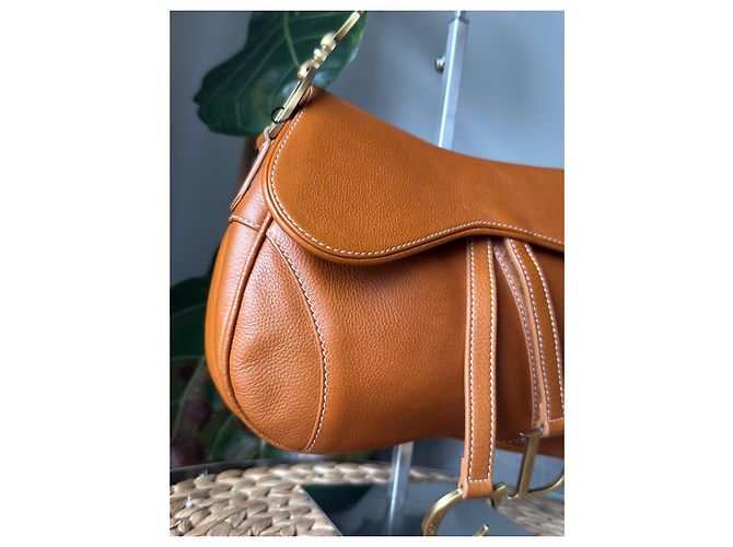 Bolsa Dior Saddle em couro castanho - vista 4