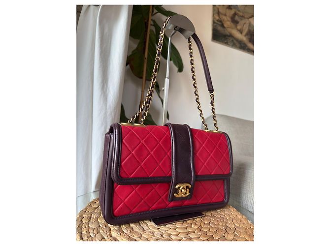 Borsa Chanel in Pelle Trapuntata Rossa e Bordeaux - vista 2