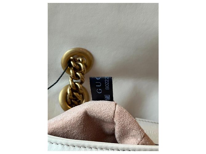 Gucci Marmont Borsa a Tracolla Piccola in Pelle Bianca - vista 11