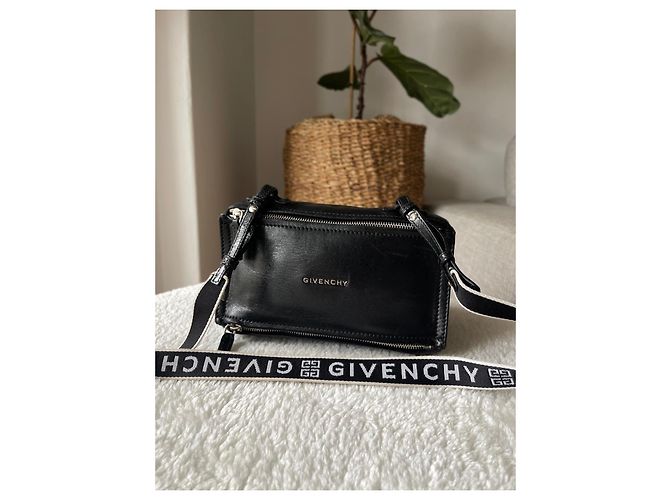 Bolsa de ombro Givenchy em couro preto - vista 5