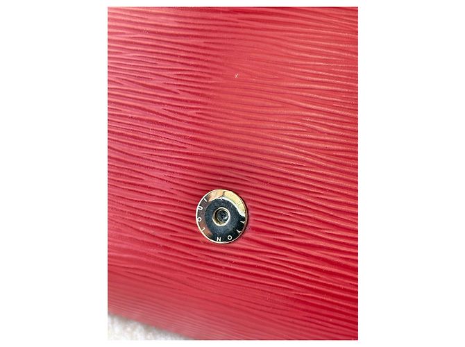 Louis Vuitton Pochette Cluny in pelle Epi rossa - vista 6
