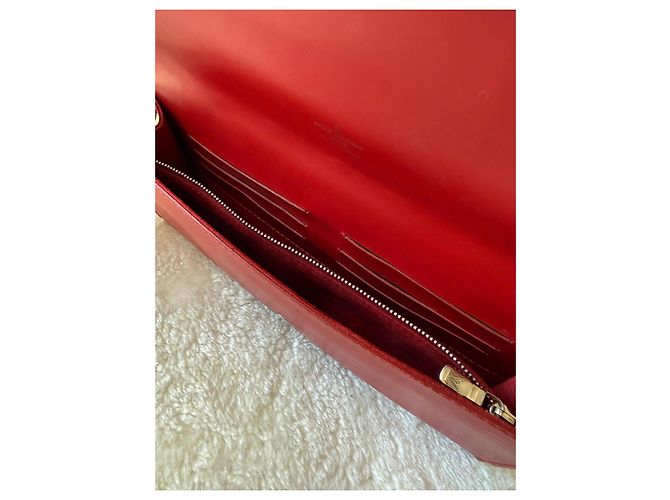 Louis Vuitton Pochette Cluny in pelle Epi rossa - vista 9