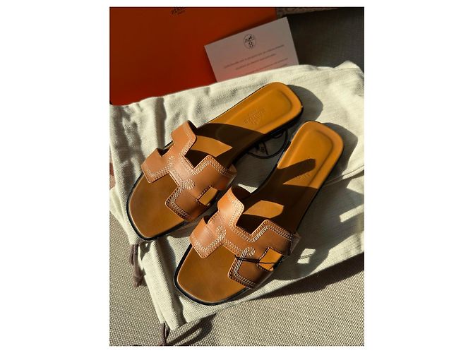 Hermès Oran Lederpantoletten Tan - Ansicht 9