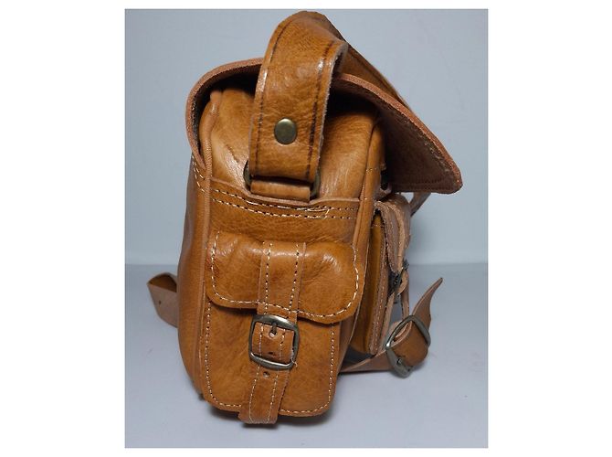 Autre Marque Borsa a tracolla in pelle marrone con tasche - vista 4