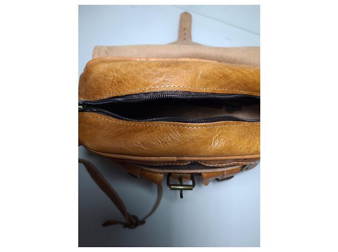 Autre Marque Borsa a tracolla in pelle marrone con tasche - vista 7