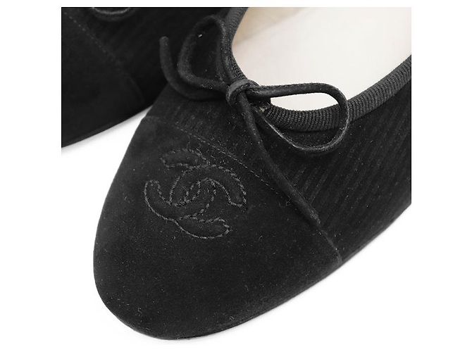Ballerines en cuir Chanel - vue 2