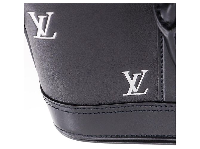 Borsa a mano Louis Vuitton Alma EW in pelle di vitello - vista 11