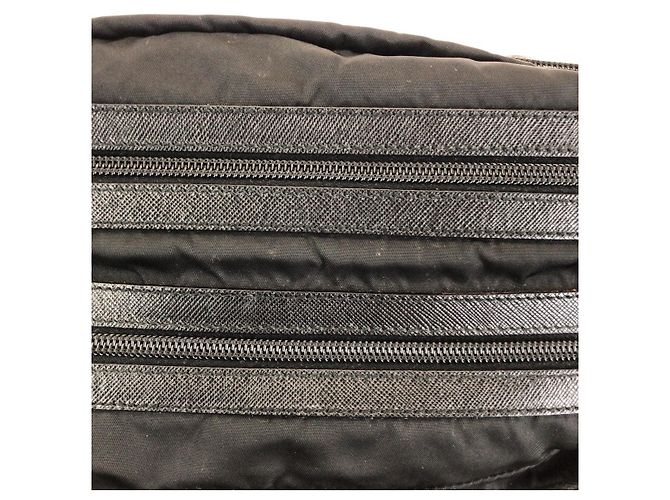 Clutch Prada in Nylon e Pelle Tessuto Saffiano - vista 5