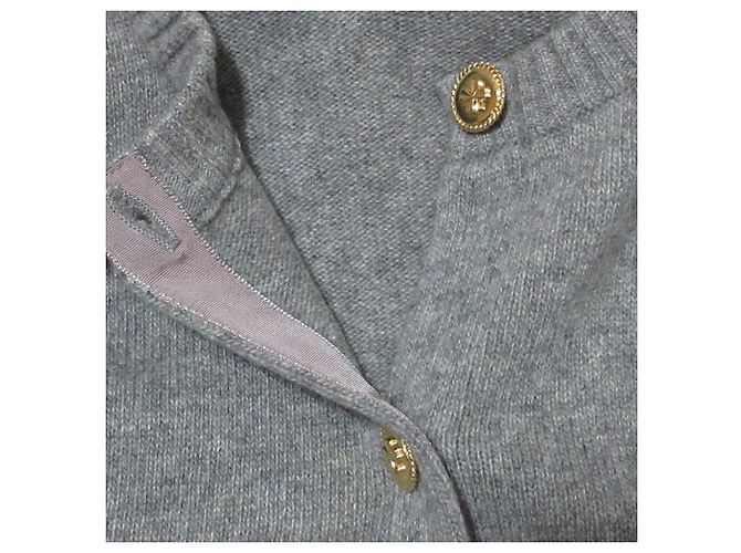 Cardigan de cachemira Chanel con botones Camélia - vista 3