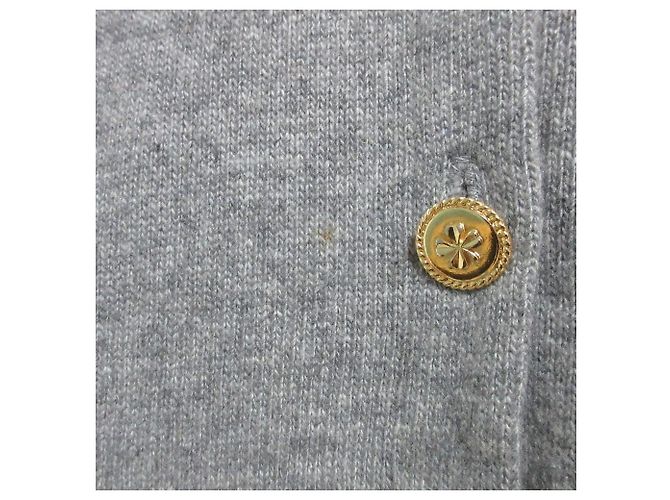 Cardigan de cachemira Chanel con botones Camélia - vista 9