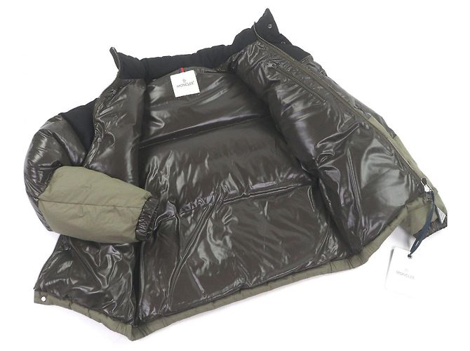 Moncler Aveillan Giubbotto Down Jacket - vista 4