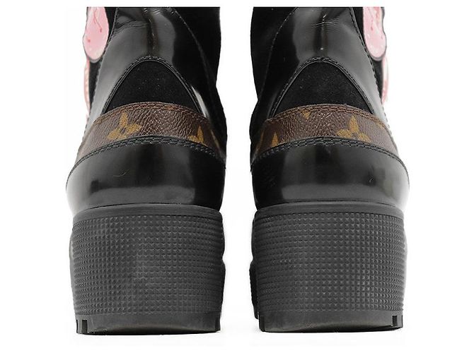 Louis Vuitton Laureate Monogram Platform Boots - view 15