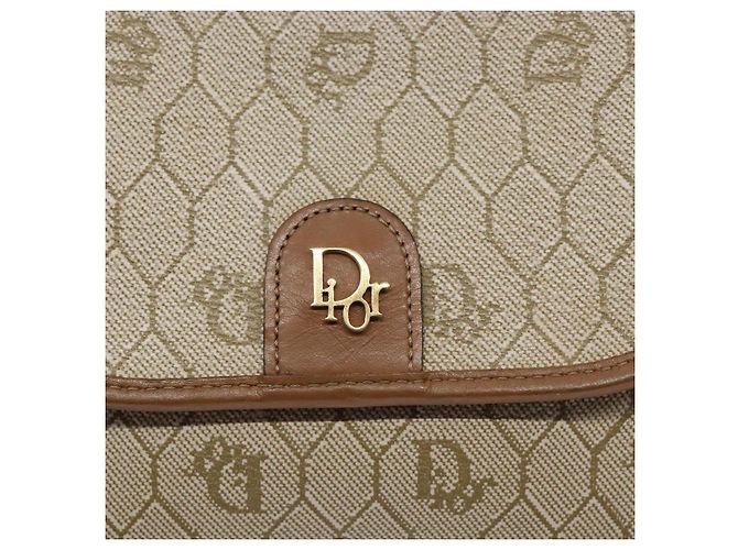 Christian Dior Sac à épaule en toile nid d'abeille PVC Beige Or - vue 17