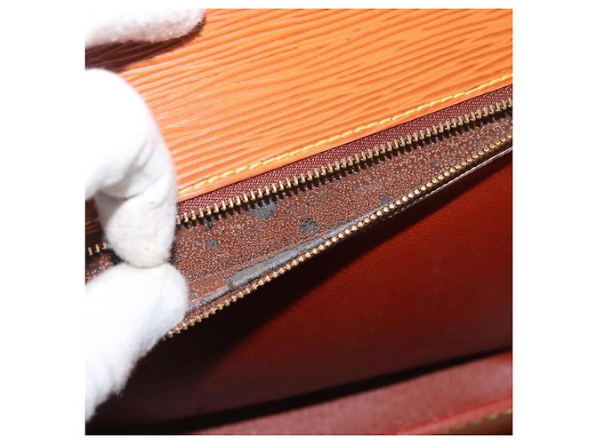 LOUIS VUITTON Epi Monceau 28 Hand Bag Zipangu Gold LV - vista 11