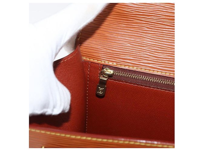 LOUIS VUITTON Epi Monceau 28 Hand Bag Zipangu Gold LV - vista 27