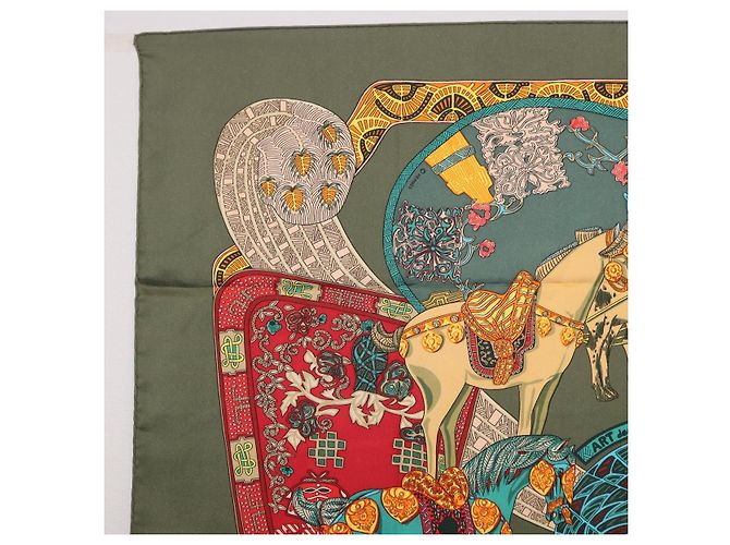 Hermès HERMES Carre 90 Scarf  ART des STEPPES  Silk Khaki - vista 2