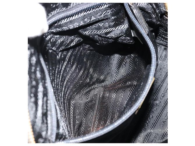 PRADA Bolsa de ombro com corrente em couro preto e dourado - vista 23