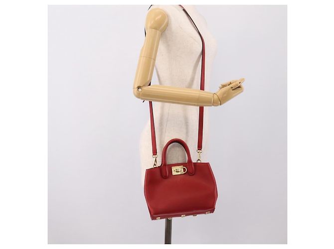 Salvatore Ferragamo Gancini Studio Bag Leather 2way Red Gold - vista 24