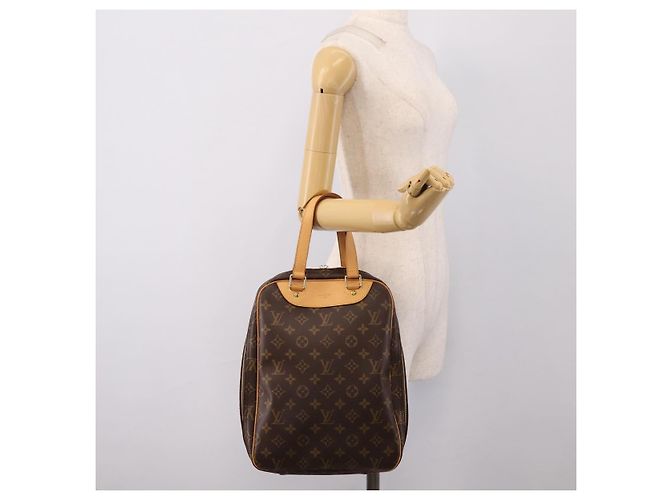 LOUIS VUITTON Sac à main Monogram Excursion M41450 LV - vue 22