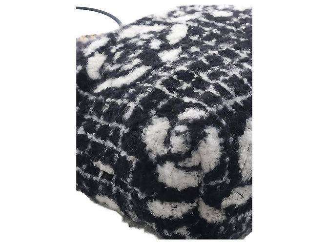 Borsa Chanel Black Mini Cashmere Camellia 22 - vista 12