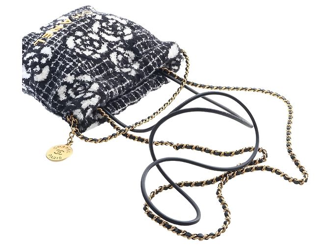 Borsa Chanel Black Mini Cashmere Camellia 22 - vista 15