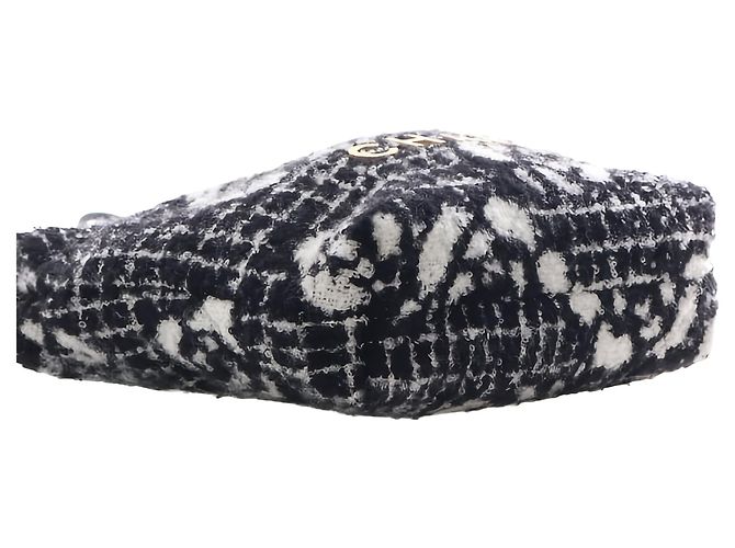Borsa Chanel Black Mini Cashmere Camellia 22 - vista 9