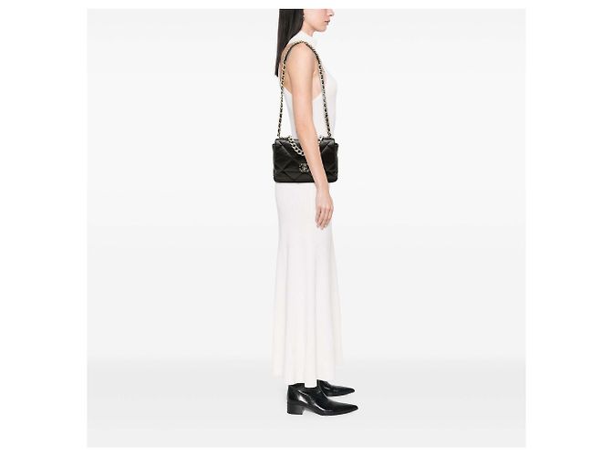 Chanel 19 Flap Large in pelle d'agnello nera - vista 6