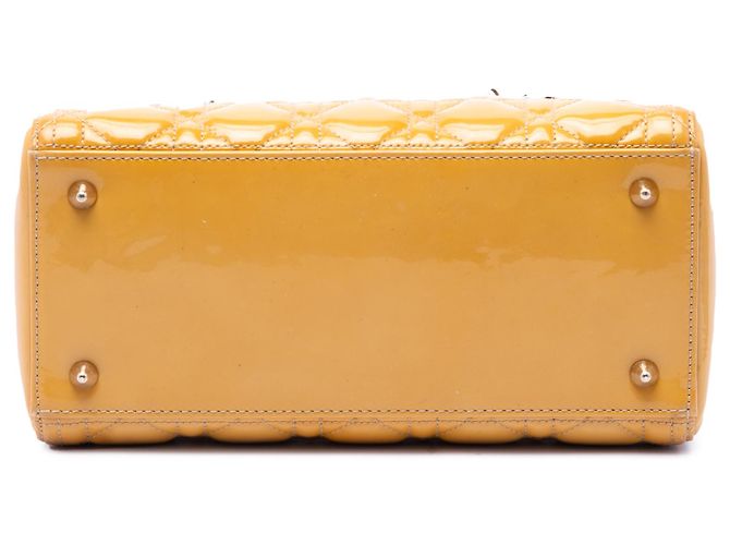Dior Yellow Medium Patent Cannage Lady Dior - vista 3