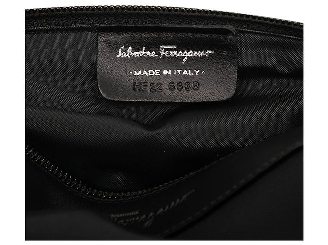 Salvatore Ferragamo Pouch da viaggio Ferragamo in tela nera - vista 5
