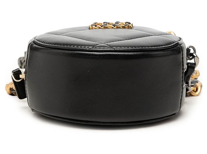 Clutch rotonda Chanel 19 in lambskin nero con catena - vista 3