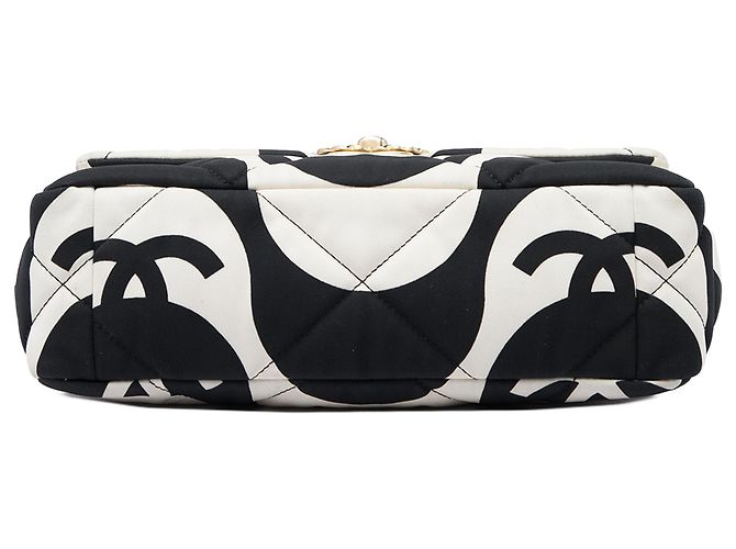 Chanel White Medium Printed Silk 19 Flap - vue 3