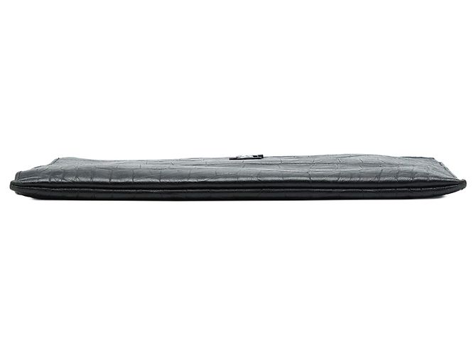 Autre Marque Custodia iPad Monogram in pelle embossed effetto coccodrillo nero Saint Laurent - vista 3