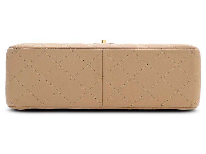 Chanel Beige Jumbo Classic Caviar Double Flap - vista 3