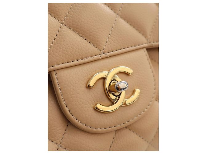 Chanel Beige Jumbo Classic Caviar Double Flap - vista 4