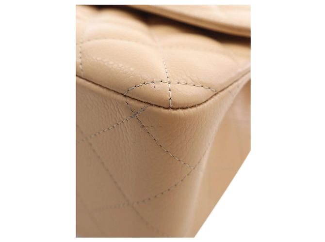 Chanel Beige Jumbo Classic Caviar Double Flap - vista 8