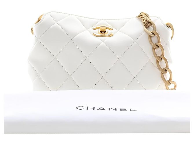 Chanel Borsa Hobo Piccola CC Matelassé in Pelle d'Agnello Bianca con Catena - vista 5