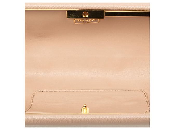 Clutch Prada Beige Saffiano Lux East West Frame - vista 4