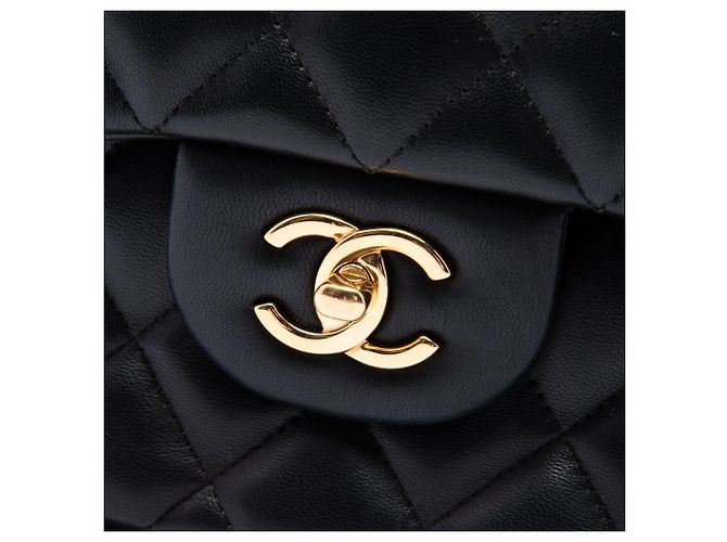 Chanel Black Jumbo Classic Lambskin Double Flap - vista 5