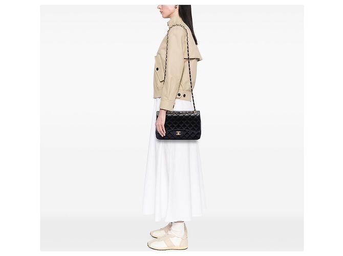 Chanel Black Jumbo Classic Lambskin Double Flap - vista 6