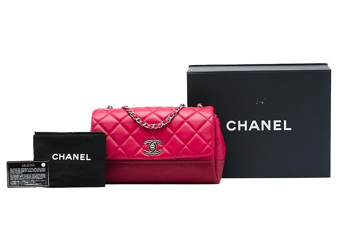 Chanel Red Medium Quilted Lambskin and Caviar Bi Coco Flap - vista 6