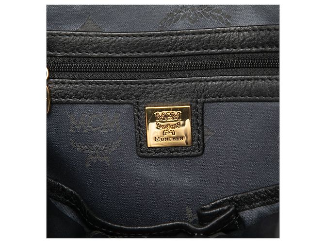 Zaino MCM Black Small Visetos Coated Canvas Studded Stark Brock - vista 5